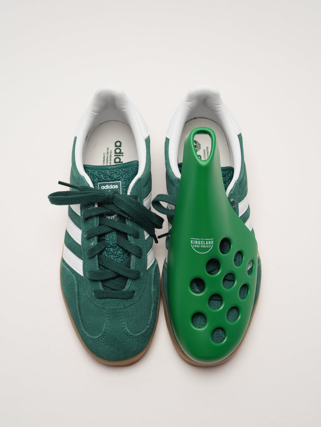 Fresh Flow™ Shoe Trees - Extend the Life Of Sneakers, Shoes & Boots