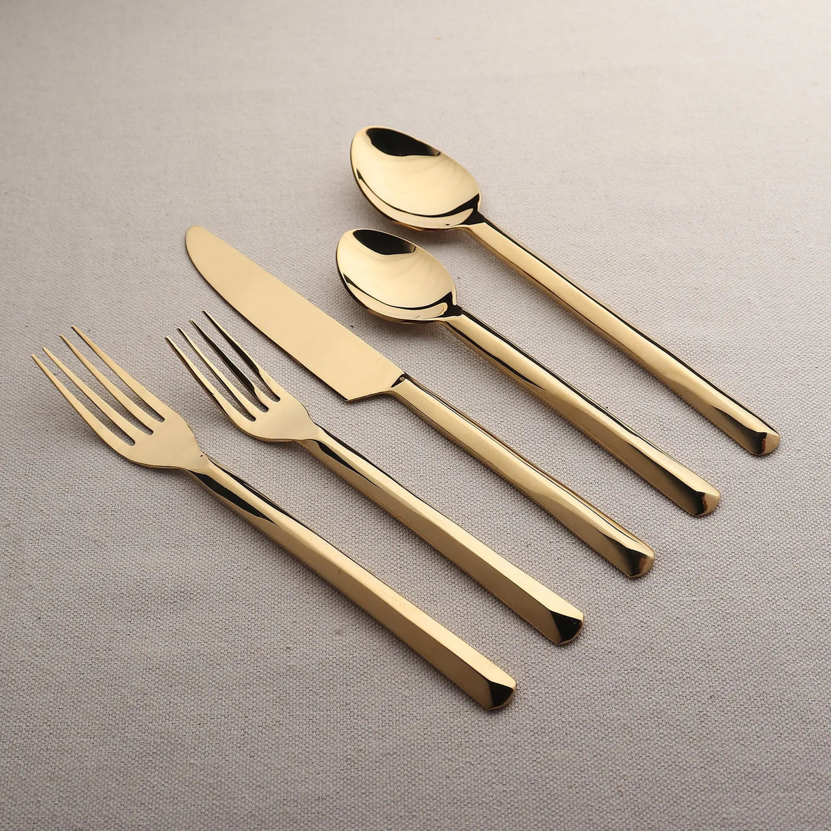 Ariella PVD 5 Pc. Flatware Set