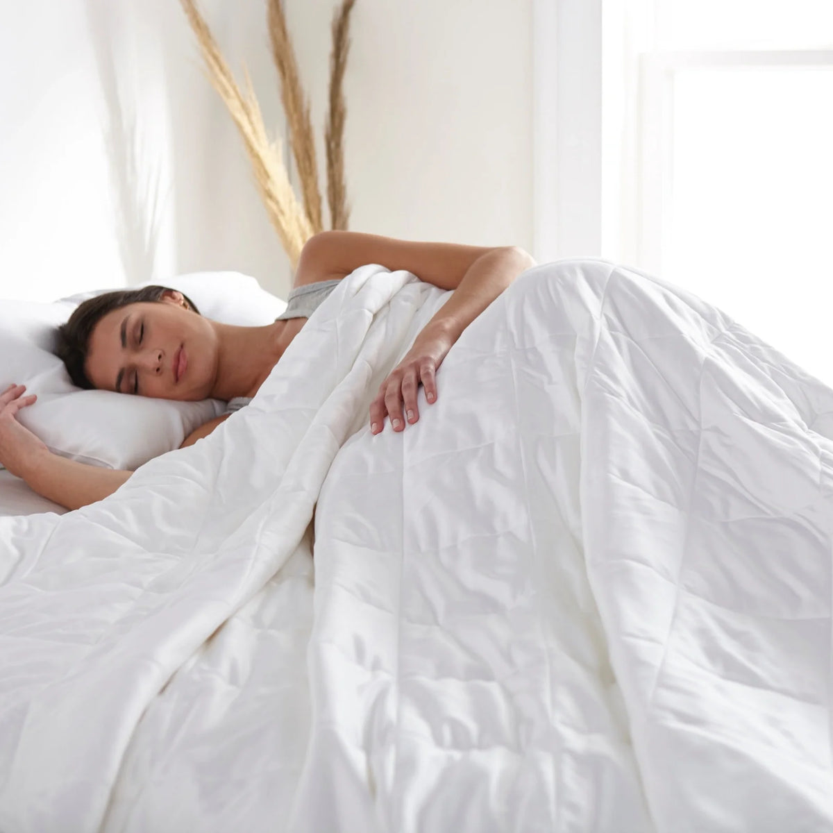 Bamboo Viscose Cooling Duvet Comforter – Hypoallergenic, Lightweight & All Season | Full/Queen & King