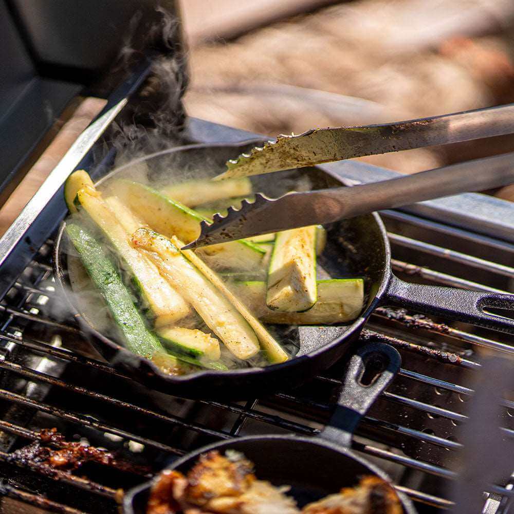 G22 | Stainless Tabletop Propane Gas Grill